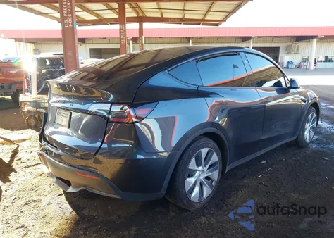 2024 Tesla Model Y Long Range Dual Motor All-Wheel Drive from USA, damaged, VIN 7SAYGDEE2RF087962